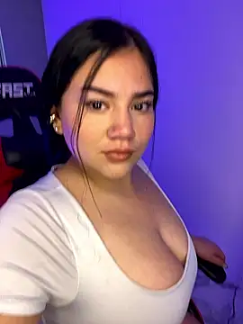 Snapshot of abby_gonzales chatting on January 10, 2:34 pm abby gonzales online show from January 10, 2:34 pm