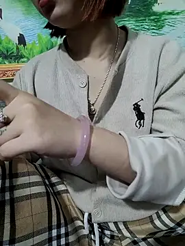 -LunaLust online show from February 5, 3:08 pm