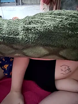 -LunaLust online show from March 30, 1:12 pm