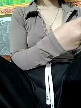 -LunaLust online show from February 4, 6:08 am