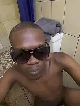 BigAndBeaut online show from February 27, 3:34 pm