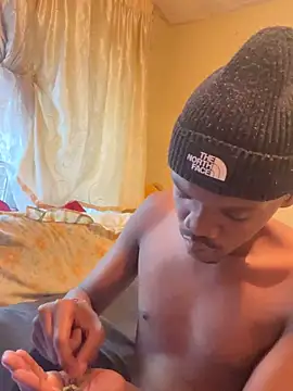 BigAndBeaut online show from February 9, 7:39 am