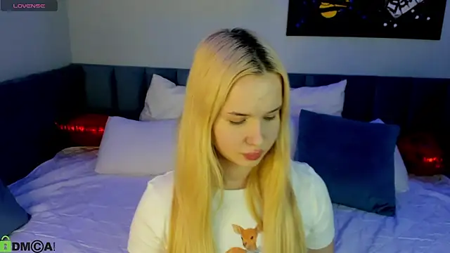 NicoletaCooper online show from February 22, 2:36 am