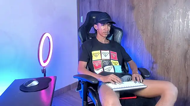 neitan miller  online show from April 4, 8:43 am