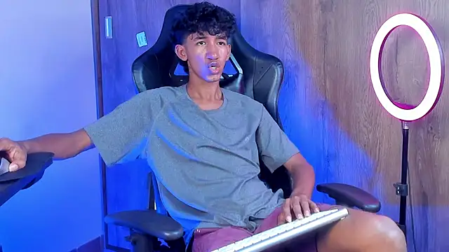 neitan miller  online show from March 27, 7:17 am