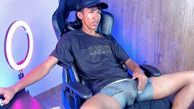 neitan miller  online show from April 7, 1:02 pm