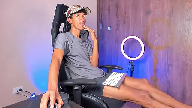 neitan miller  online show from February 16, 10:51 pm