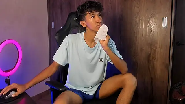 neitan miller  online show from April 3, 1:39 pm