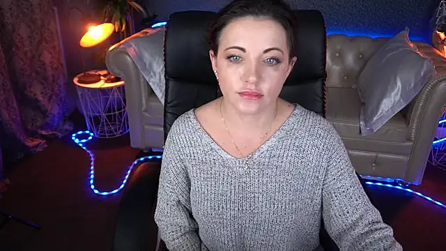 Dafni Monn online show from February 28, 6:35 am