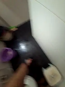 Snapshot of CockForPussy1508 chatting on April 6, 1:45 am CockForPussy1508 online show from April 6, 1:45 am