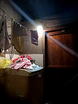 yu--yo online show from April 14, 2:22 pm