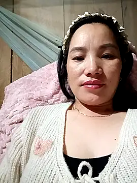 yu--yo online show from February 17, 11:24 pm