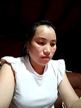 yu--yo online show from April 10, 12:01 pm