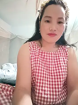 yu--yo online show from May 2, 10:26 pm