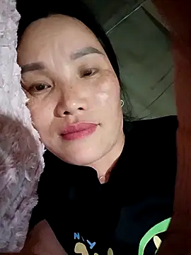 yu--yo online show from April 5, 2:13 pm