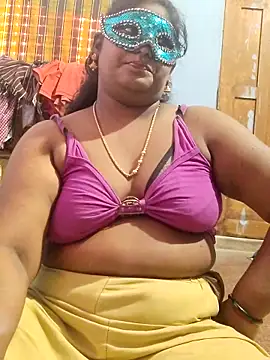 Snapshot of divyasree1431 chatting on February 13, 8:14 am divyasree1431 online show from February 13, 8:14 am