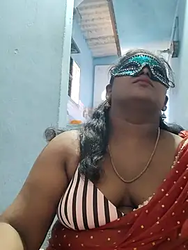 Snapshot of divyasree1431 chatting on June 14, 6:14 am divyasree1431 online show from June 14, 6:14 am