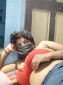 Snapshot of divyasree1431 chatting on February 7, 6:05 pm divyasree1431 online show from February 7, 6:05 pm