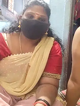 Snapshot of divyasree1431 chatting on February 1, 7:50 am divyasree1431 online show from February 1, 7:50 am