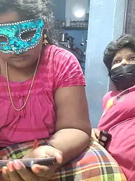 Snapshot of divyasree1431 chatting on February 23, 12:39 pm divyasree1431 online show from February 23, 12:39 pm