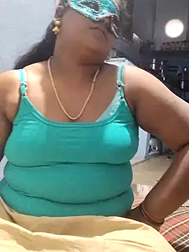 Snapshot of divyasree1431 chatting on February 28, 12:05 pm divyasree1431 online show from February 28, 12:05 pm