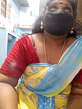 Snapshot of divyasree1431 chatting on February 8, 8:45 am divyasree1431 online show from February 8, 8:45 am