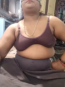 Snapshot of divyasree1431 chatting on February 16, 5:17 am divyasree1431 online show from February 16, 5:17 am