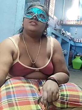 Snapshot of divyasree1431 chatting on February 10, 6:34 am divyasree1431 online show from February 10, 6:34 am