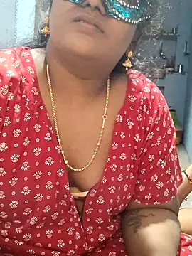 Snapshot of divyasree1431 chatting on February 27, 5:57 pm divyasree1431 online show from February 27, 5:57 pm