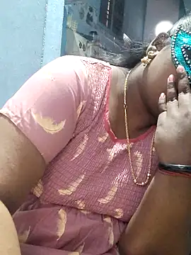 Snapshot of divyasree1431 chatting on March 2, 11:17 am divyasree1431 online show from March 2, 11:17 am