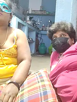 Snapshot of divyasree1431 chatting on February 22, 4:52 pm divyasree1431 online show from February 22, 4:52 pm