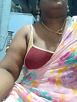 Snapshot of divyasree1431 chatting on June 3, 2:33 pm divyasree1431 online show from June 3, 2:33 pm