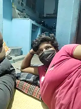 Snapshot of divyasree1431 chatting on February 16, 5:22 pm divyasree1431 online show from February 16, 5:22 pm