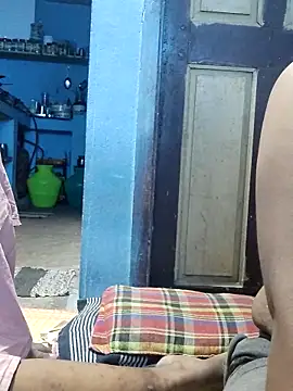 Snapshot of divyasree1431 chatting on February 1, 7:56 pm divyasree1431 online show from February 1, 7:56 pm