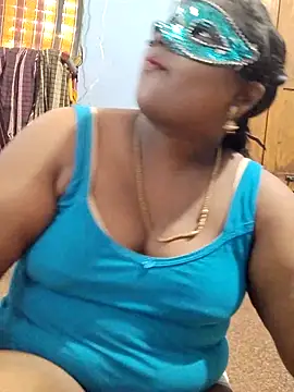 Snapshot of divyasree1431 chatting on June 27, 5:02 am divyasree1431 online show from June 27, 5:02 am