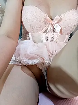 MiaBaba online show from March 18, 8:10 pm