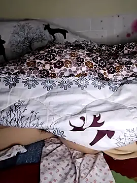 Snapshot of Zu_naa chatting on February 9, 9:35 pm Zu naa online show from February 9, 9:35 pm