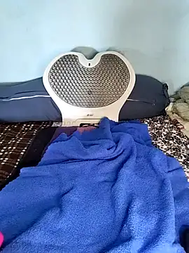 Zu naa online show from April 4, 5:41 pm