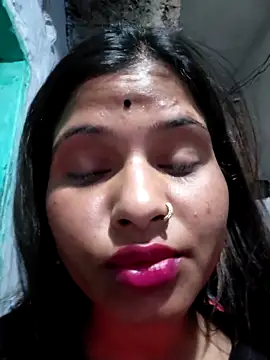 Nirasha cute online show from February 7, 6:27 pm