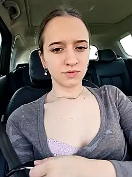 MMcouple200 online show from March 25, 7:52 am