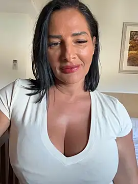 Maya-www online show from April 19, 3:02 pm