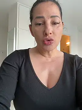 Maya-www online show from March 1, 3:56 pm