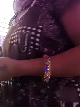 Snapshot of Nilam_cute chatting on February 22, 4:15 am Nilam cute online show from February 22, 4:15 am