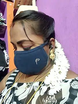 Snapshot of Tamil_Hot_Priya chatting on January 10, 3:51 pm Tamil Hot Priya online show from January 10, 3:51 pm