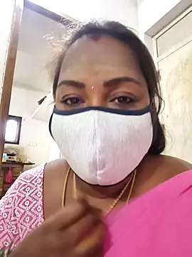 Snapshot of Tamil_Hot_Priya chatting on January 9, 7:59 am Tamil Hot Priya online show from January 9, 7:59 am