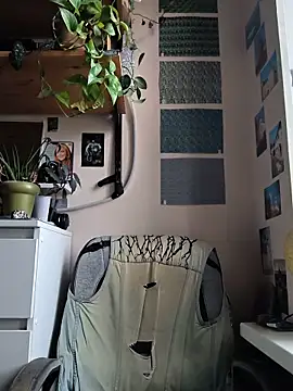 Shy Bamby online show from June 17, 3:33 pm
