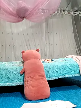 Snapshot of MilkShow chatting on March 2, 5:08 am MilkShow online show from March 2, 5:08 am