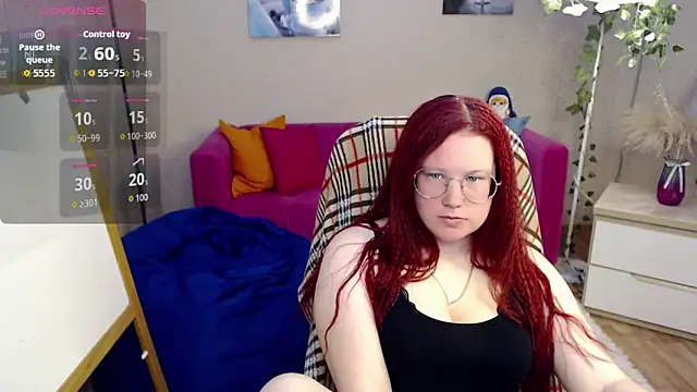 Snapshot of kuri_u chatting on May 1, 9:25 am kuri u online show from May 1, 9:25 am