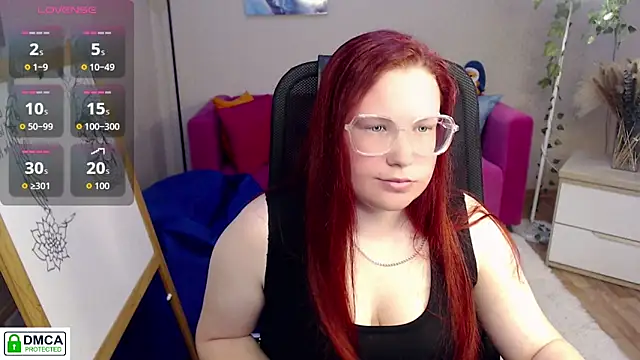 Snapshot of kuri_u chatting on June 2, 10:37 am kuri u online show from June 2, 10:37 am