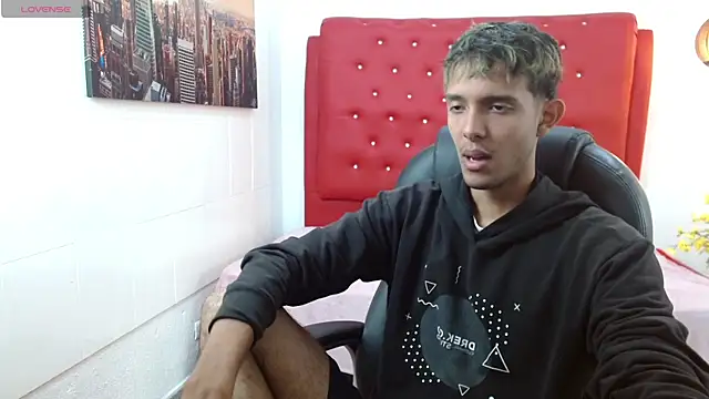 Snapshot of eric_oslo chatting on January 12, 6:26 pm eric oslo online show from January 12, 6:26 pm